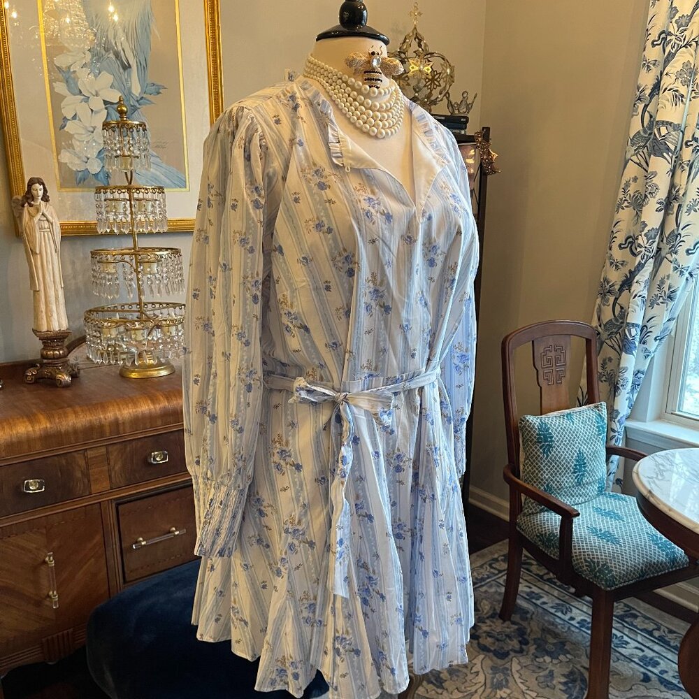 SugarLips NWOT 3X blue - White Floral fits like 22W